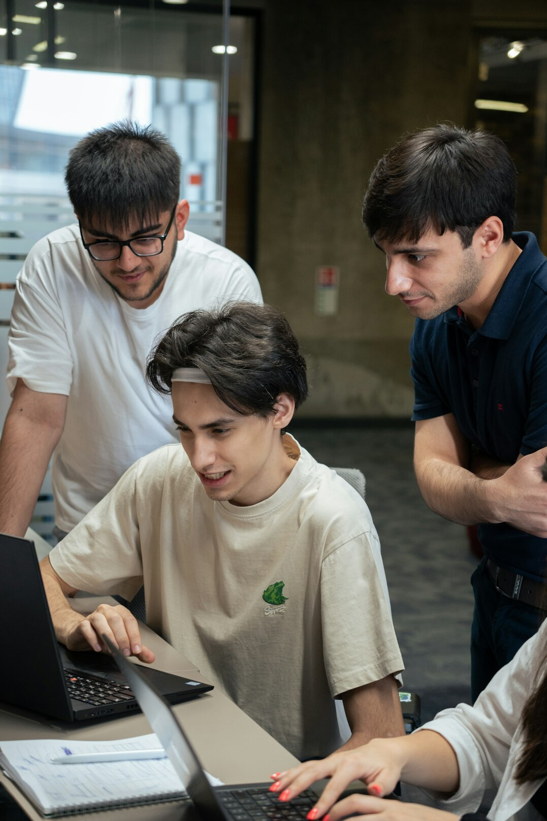 programmers coding together